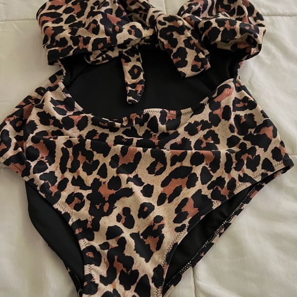 Large - Picture 2 of 2